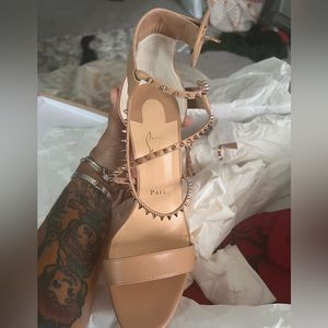 Brand new Louboutin Choca Lux 120